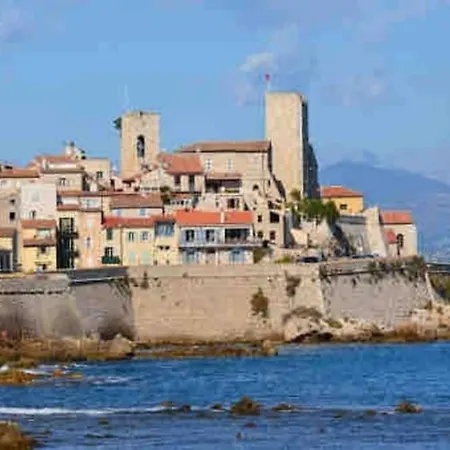 Meublé Proche Plages Et Vieille * Antibes