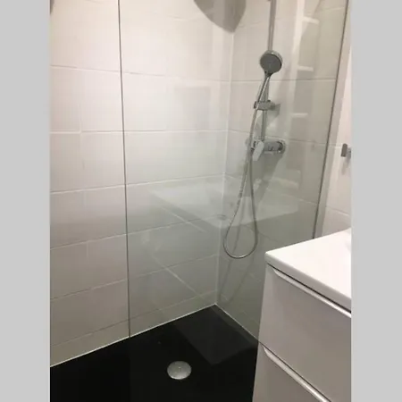 Meublé Proche Plages Et Vieille Apartamento Antibes